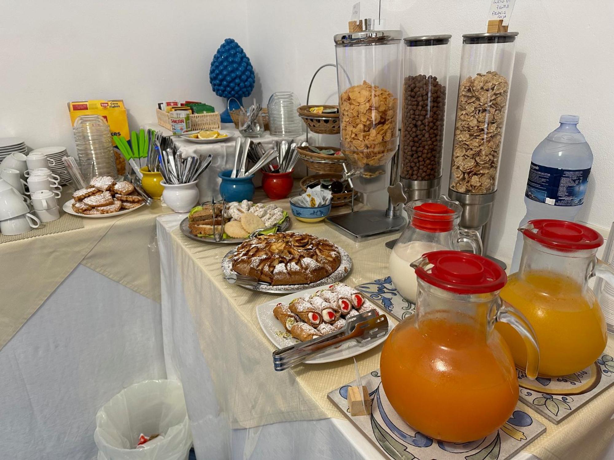 Badia Rooms & Breakfast Кастелламмаре-дель-Голфо Экстерьер фото