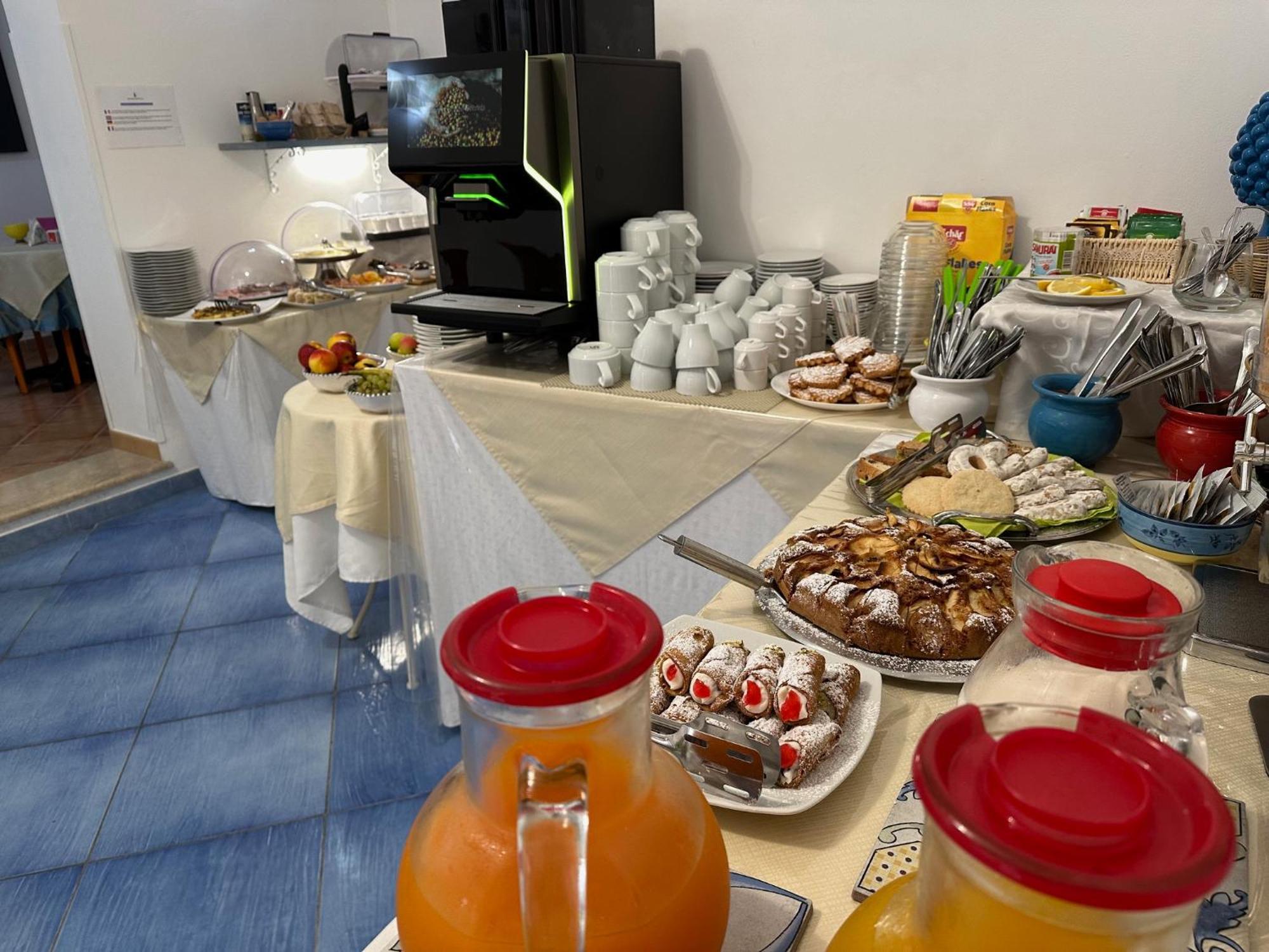 Badia Rooms & Breakfast Кастелламмаре-дель-Голфо Экстерьер фото